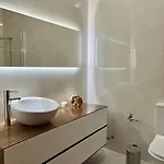 Garden View Premium & Smart Tv Авейру